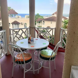  Villa #d1 Castle Wifi King Bed Jamaica